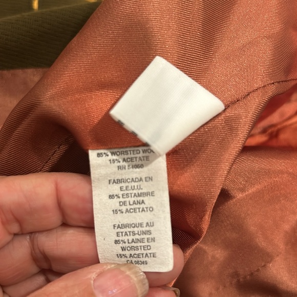 Jones of New York 2 pice suit - Picture 7 of 8